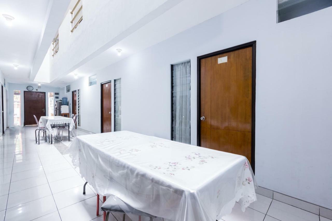 Super Oyo 1516 Cemara Gading Syariah Hotell Bogor Exteriör bild